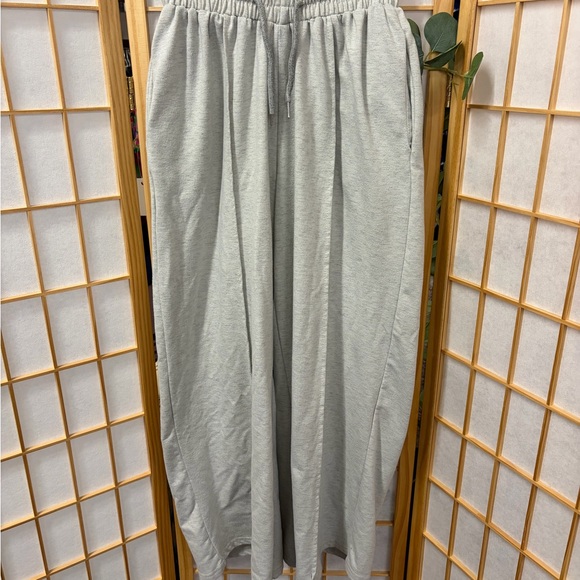 SHEIN Pants - SHEIN Light Gray Wide Leg Pants